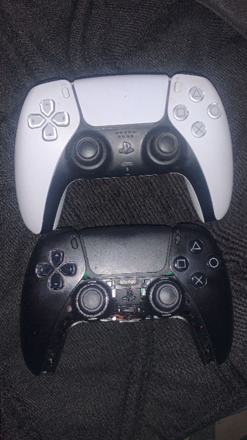 PS5 controller