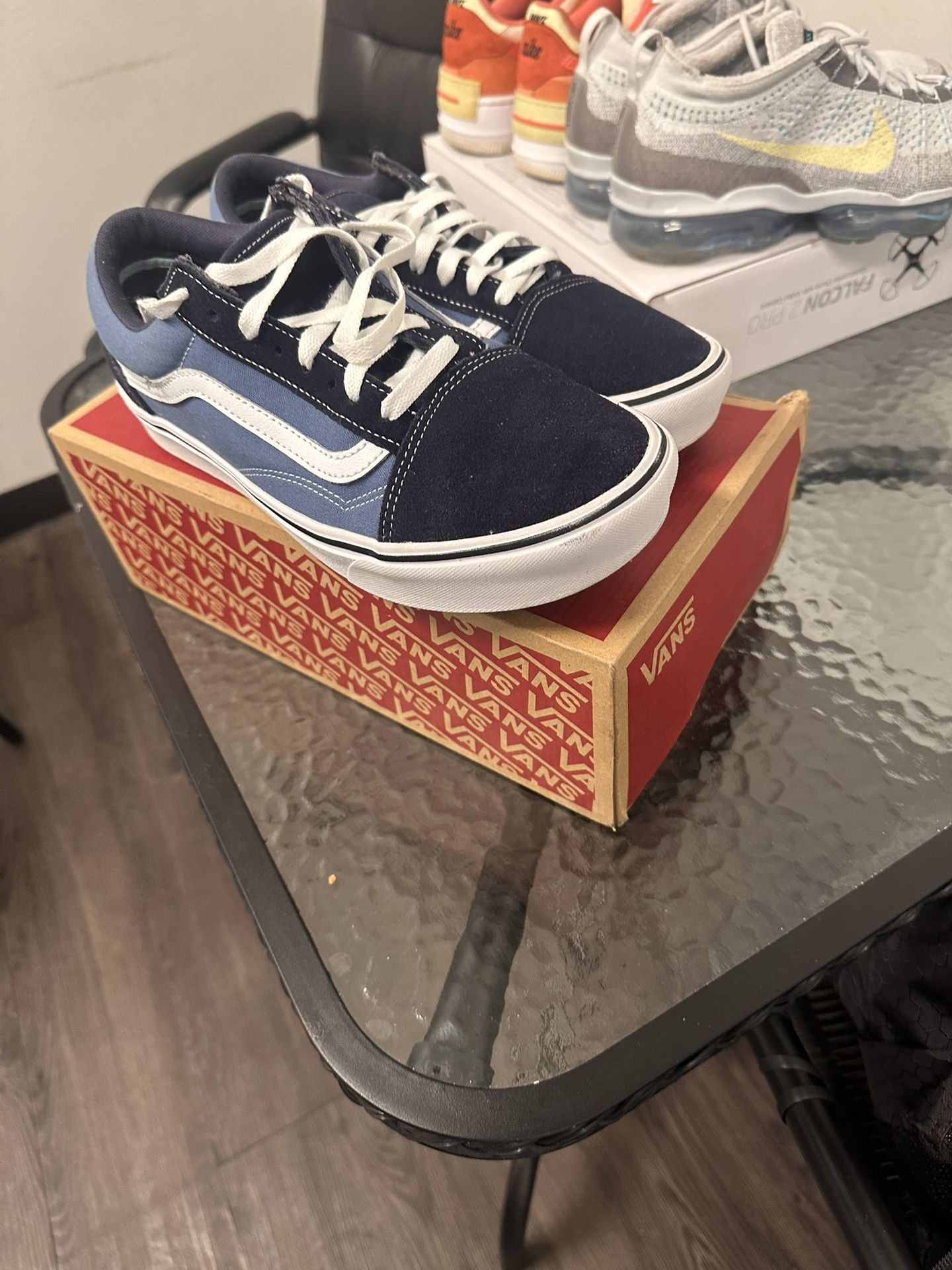 Men size 10.5 VANS like new condition