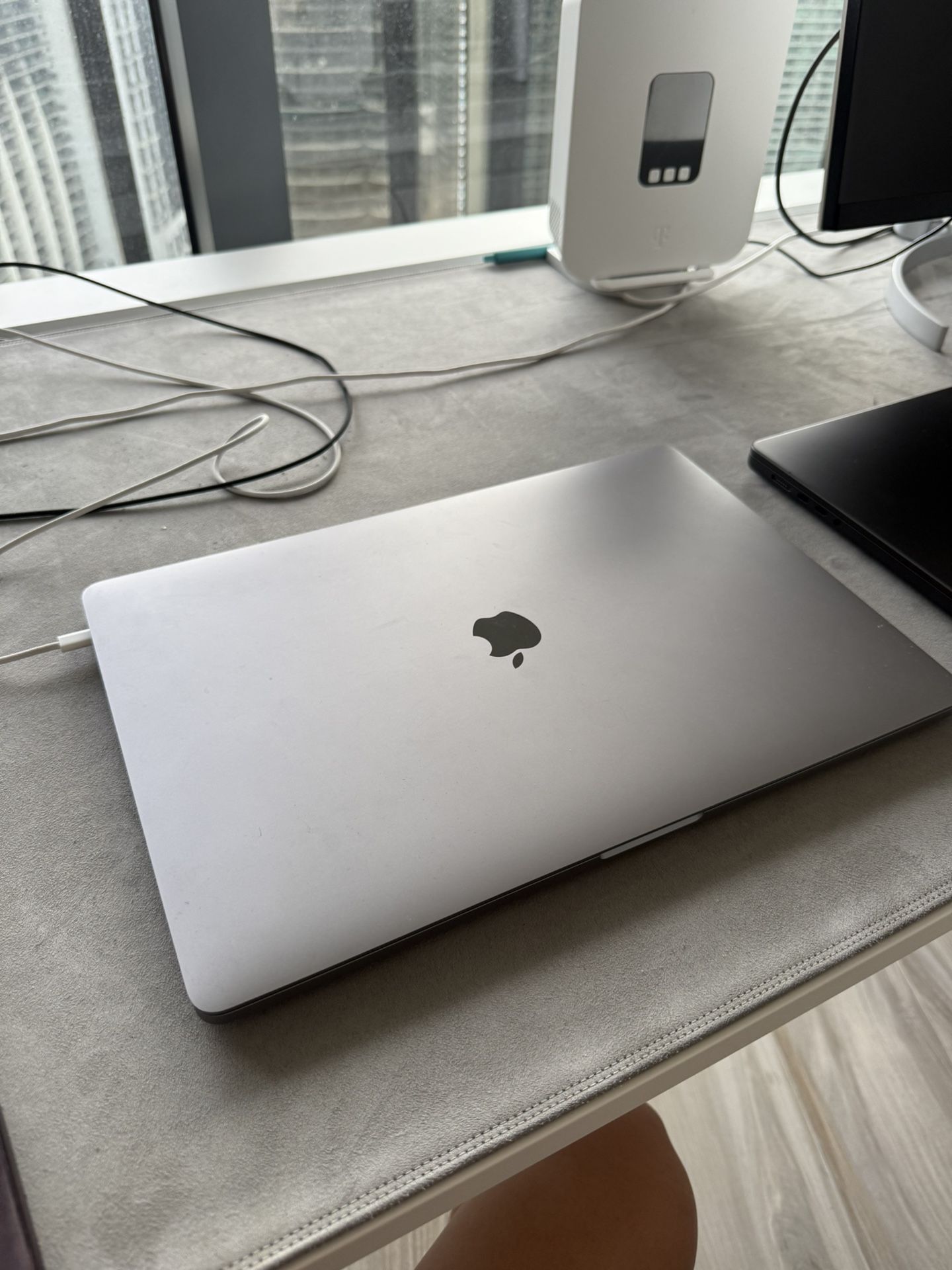 MacBook Pro (16-inch, 2024