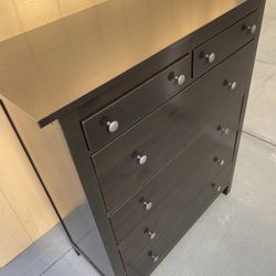 Dresser IKEA hemnes 