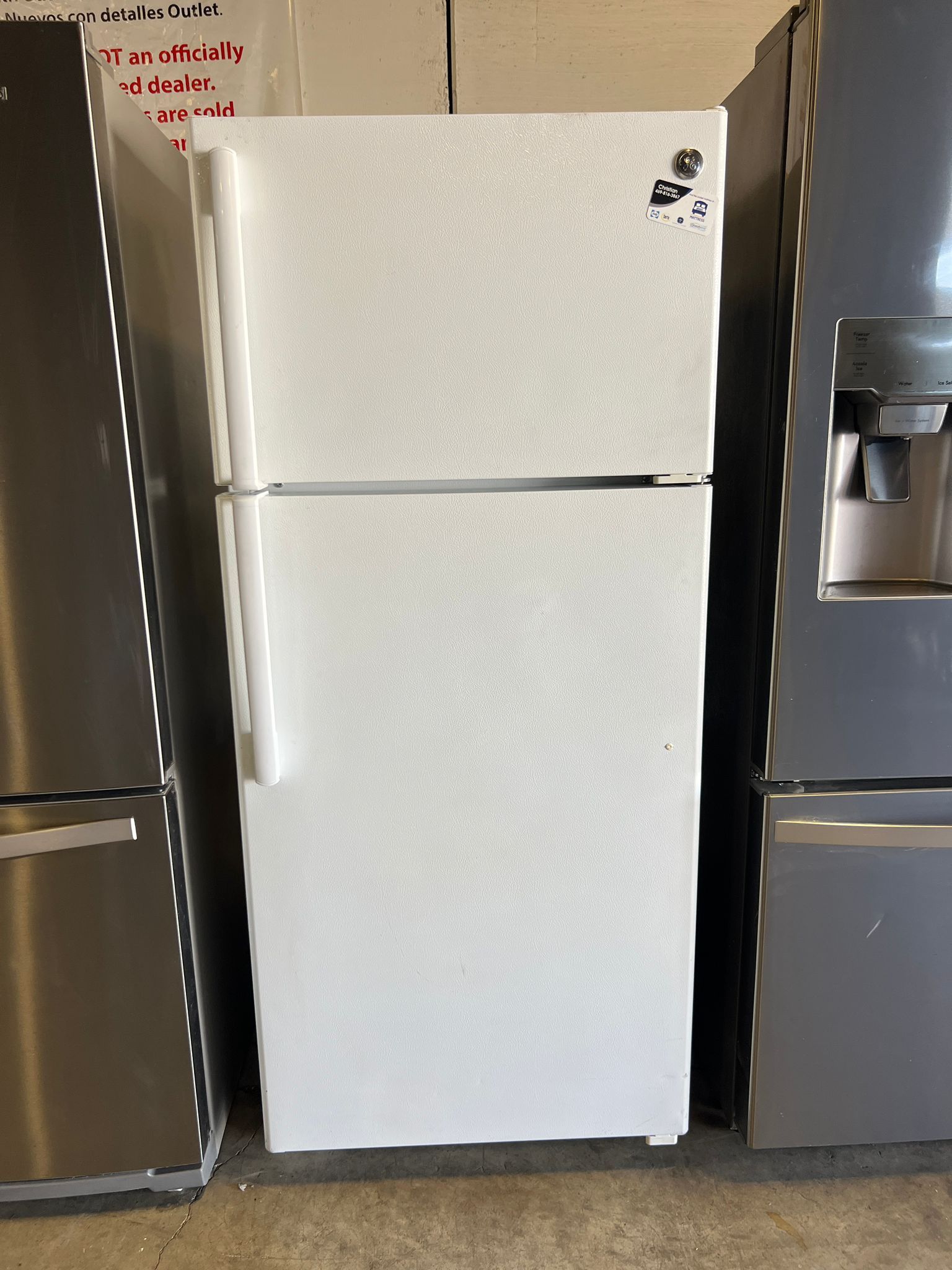 TOP FREEZER GE WHITE
