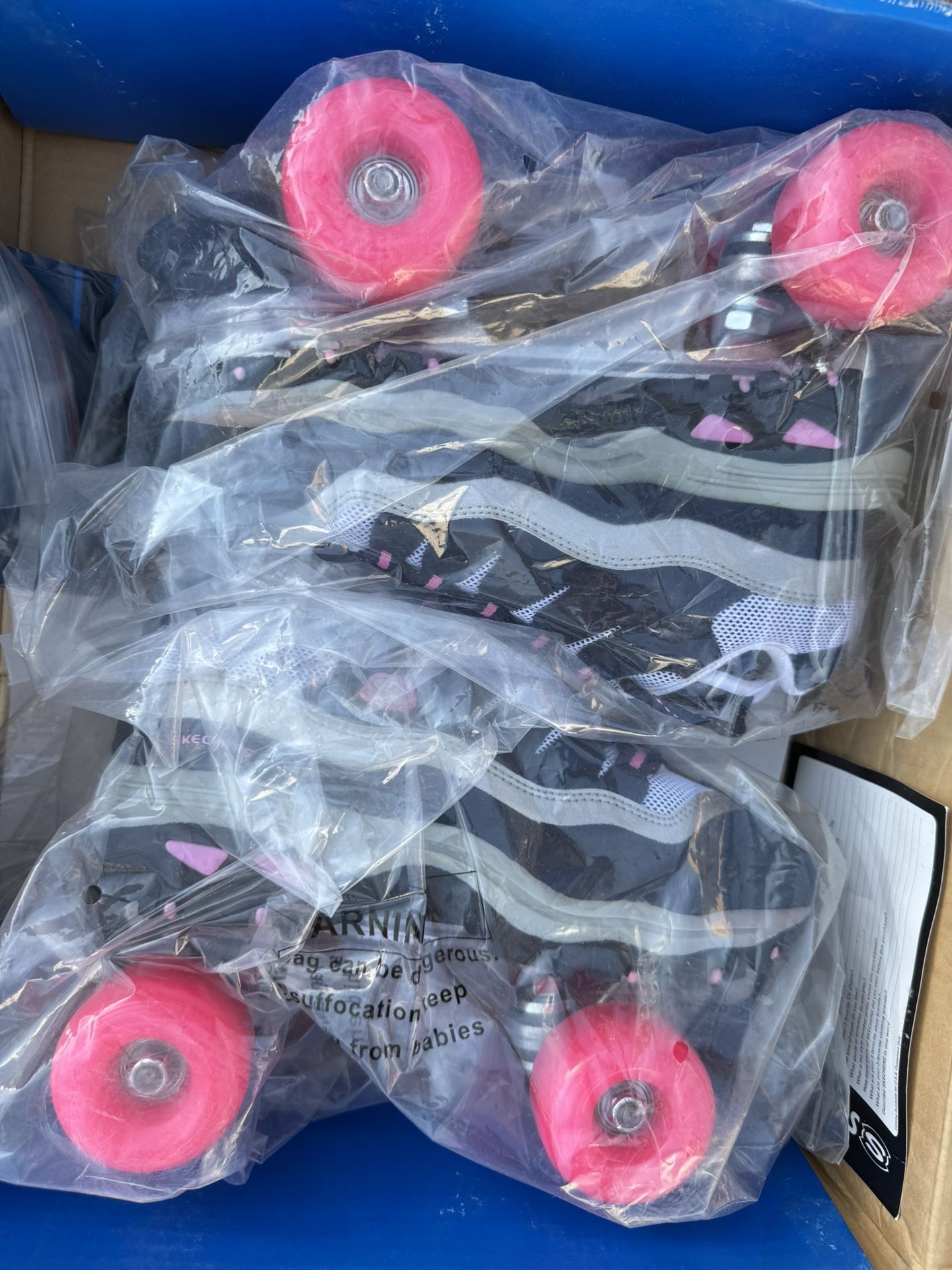 Skechers 4 Wheelers – sneaker-style quad roller skates.