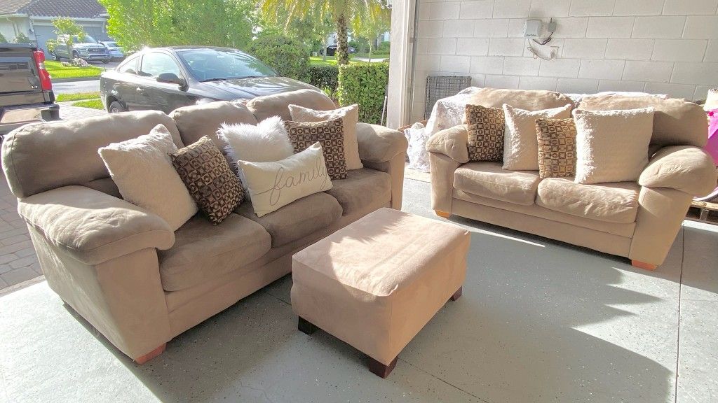 Couch Set