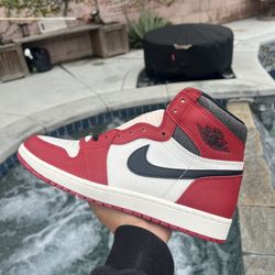 Jordan 1 Retro High “Lost and Found” Size 10