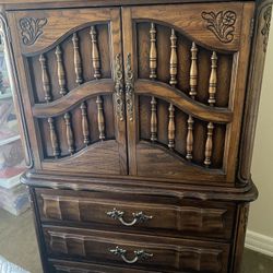 Dixie French Provincial Furniture  Armoire 🗄 