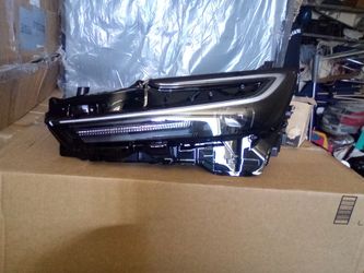 2023 2024;Toyota Prius headlights set