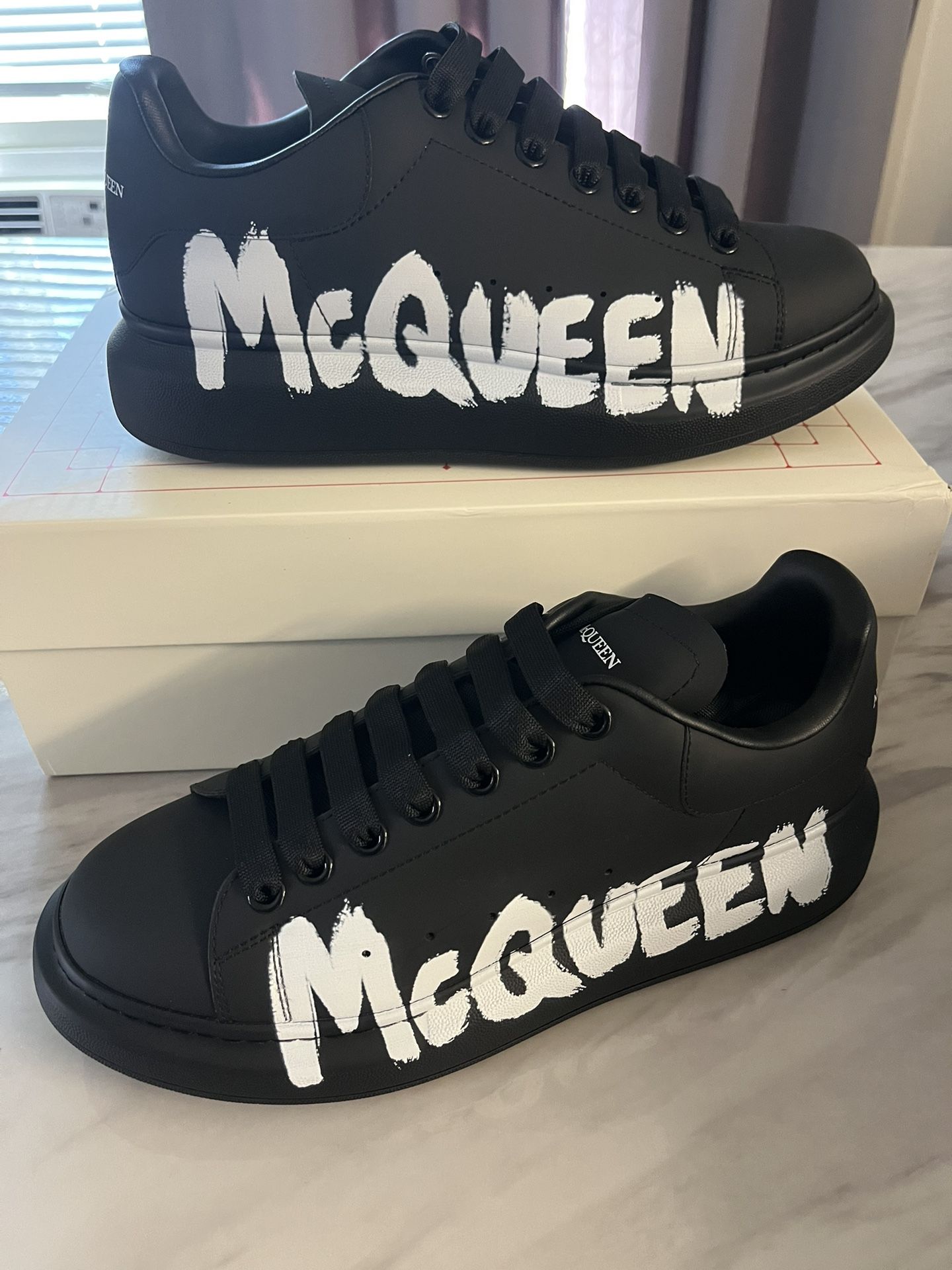 Grafiti Alexander McQueens