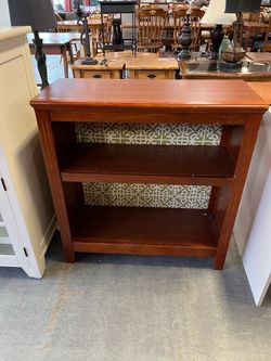 Small bookcase (in store)