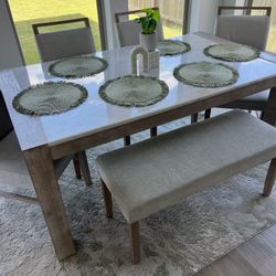 Dining Room Table 