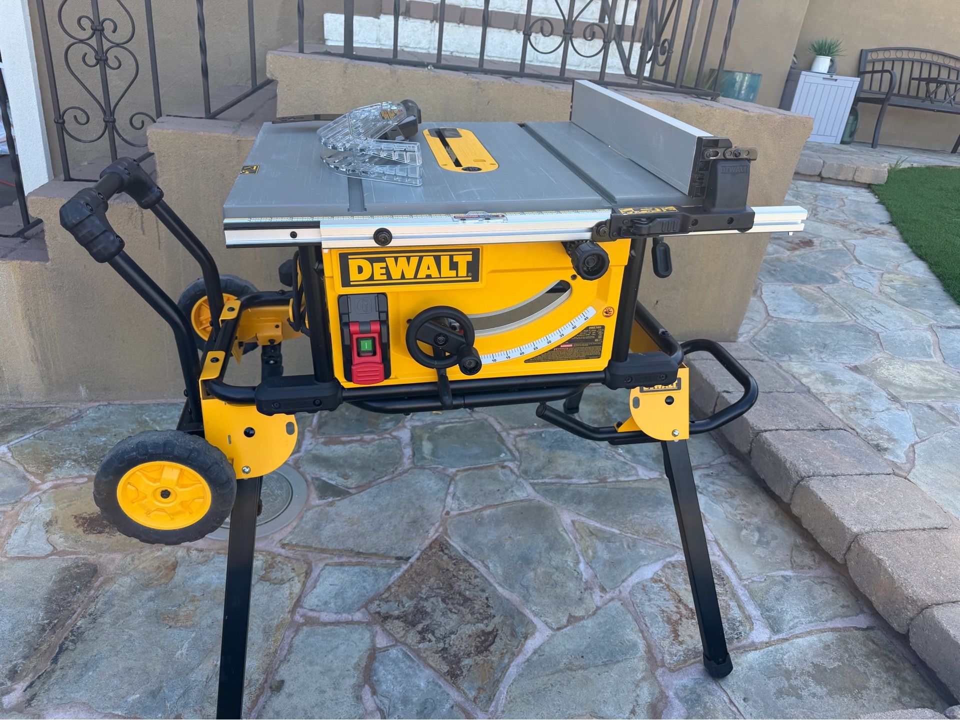 Dewalt 10” Portable Table Saw
