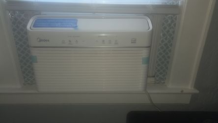 Midea Window Air Conditioner/ Heater