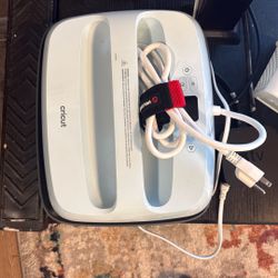 CRICUT EASYPRESS 3 - LIKE NEW 