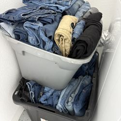 50 Pcs Of Denim Jeans For $100