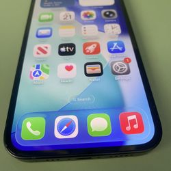 Apple iPhone 13 – 128GB – Unlocked – Excellent Condition