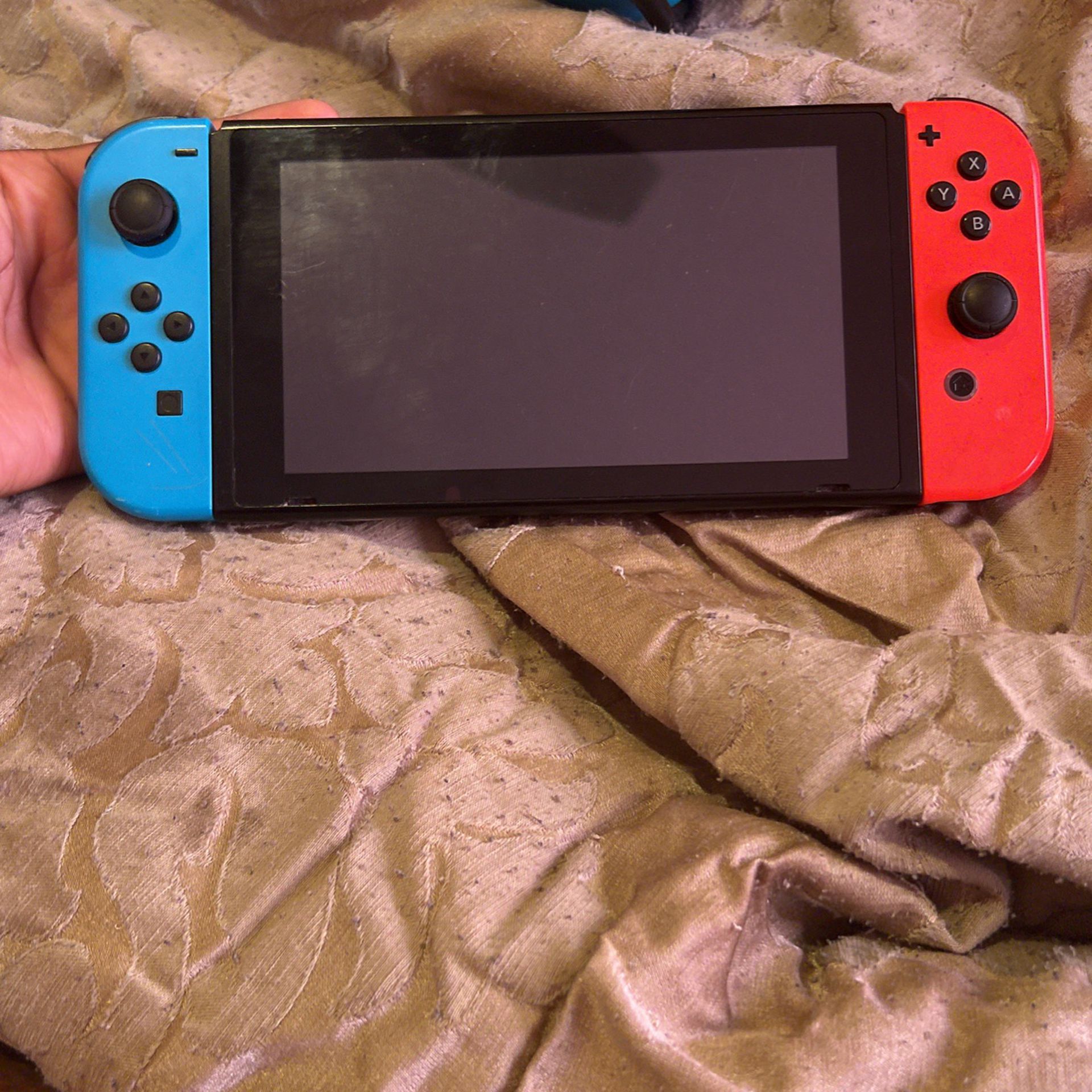 NINTENDO SWITCH RED AND BLUE