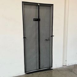 Magnetic Door Screen NEW