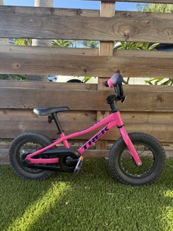 Trek Precaliber 12 - Great Condition Small Girls Bike