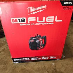 Milwaukee M18 FUEL DRUM Machine
