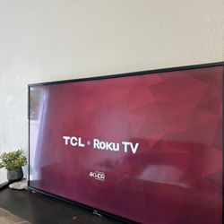 TCL ROKU 4k Tv 50”