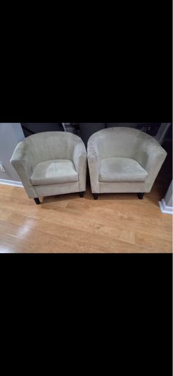 Accent chairs