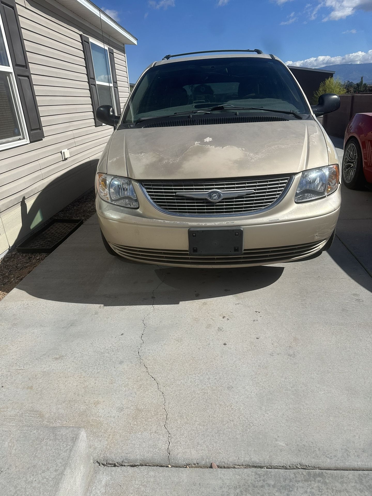 2004 Chrysler Town & Country