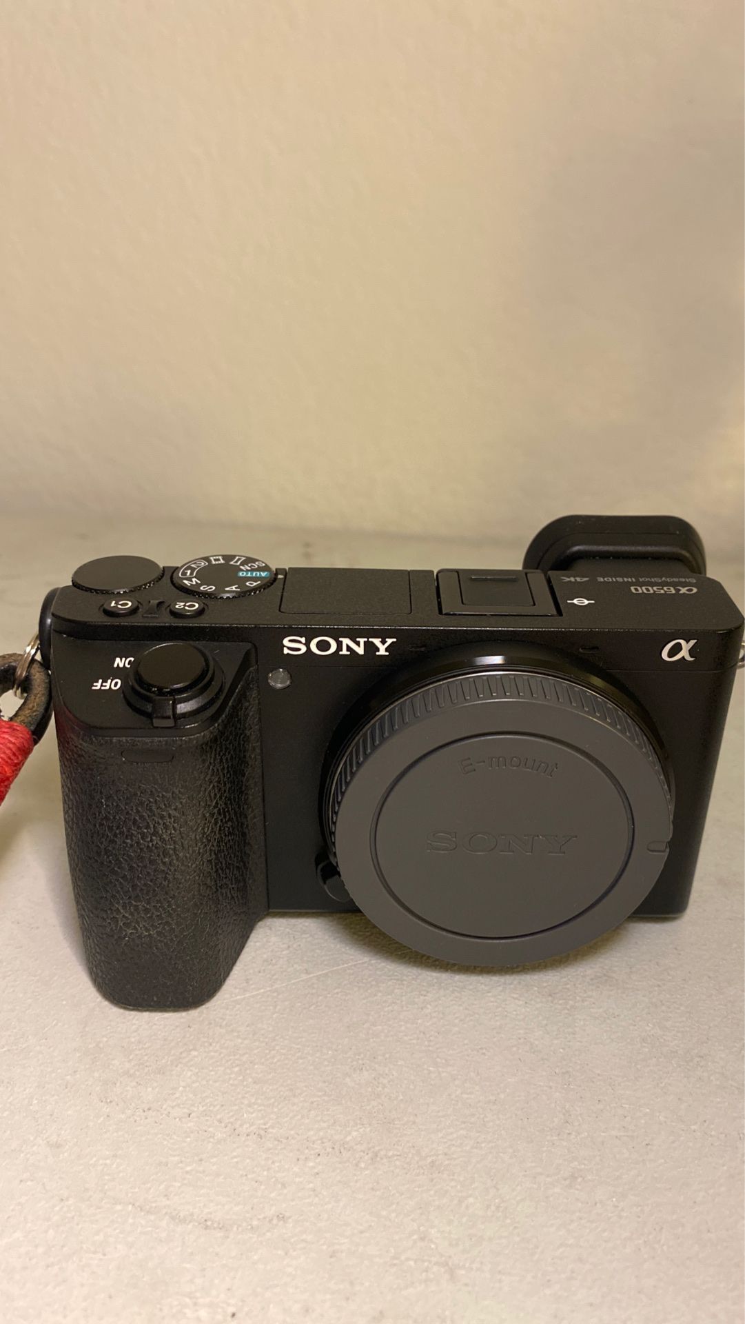 Selling a6500 Sony Alpha