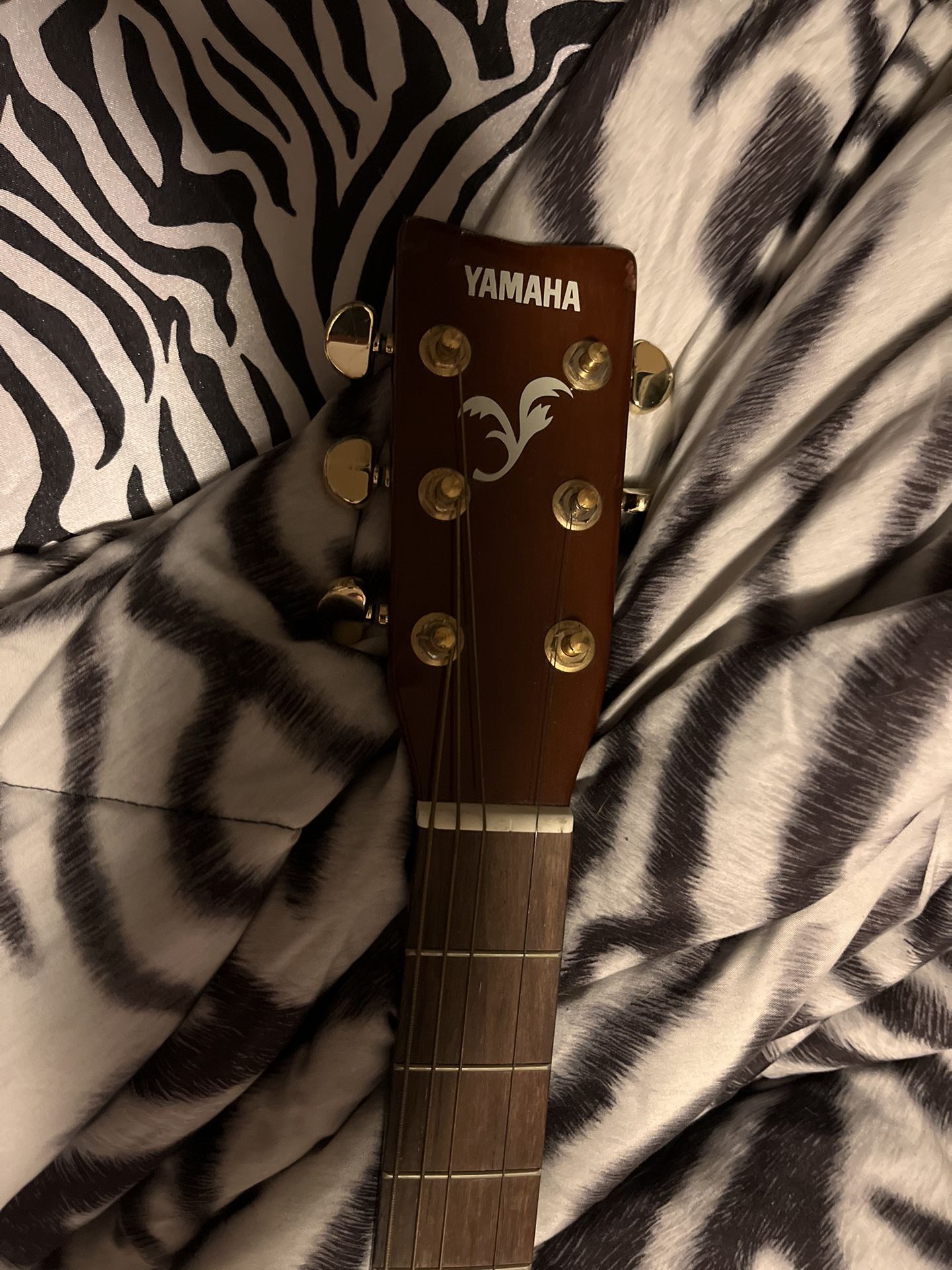 Yamaha F335