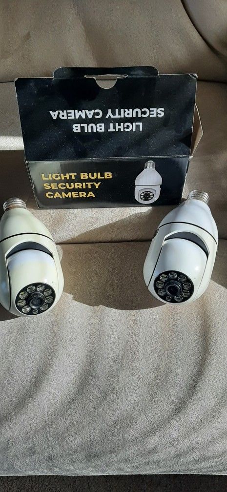 Light bulb Security Camera
