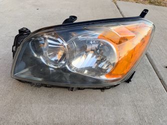 Headlight  for the 2007–2011 Toyota Rav4 Sport