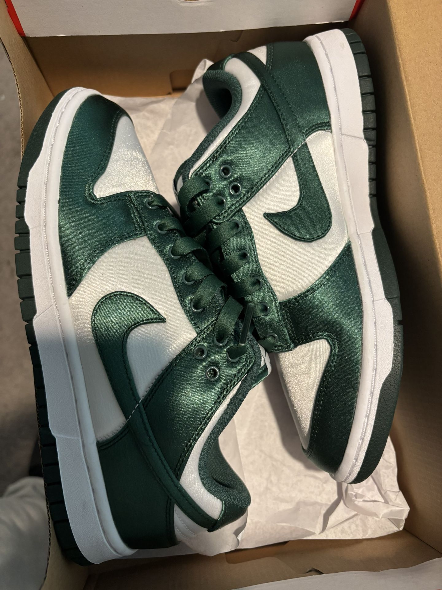 Women Dunk Low Satin Green 