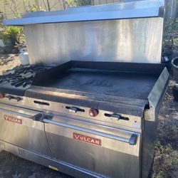 Four Burner and Flat Top Vulcan Stove