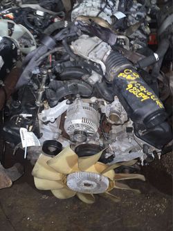 Motores transmisión y partes de autos
