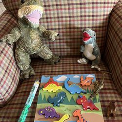 Dinosaur Puzzles And Plushies 