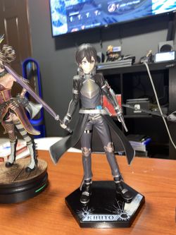 Anime/Video game statues