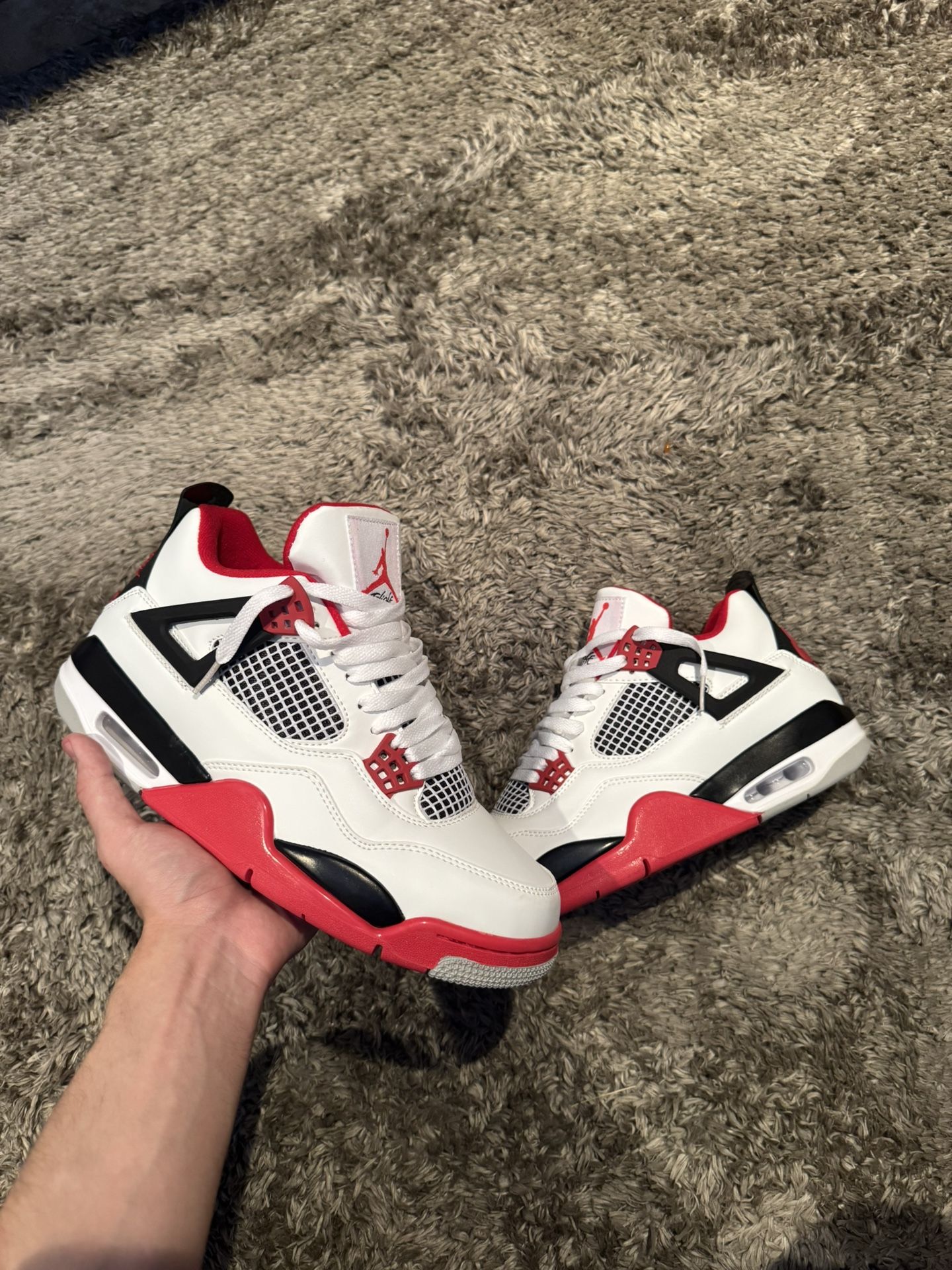 Air Jordan 4 Fire Red