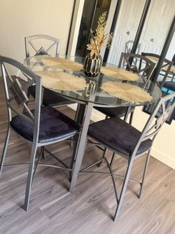 Dinning Table