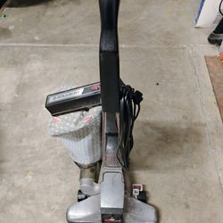 Kirby Heritage 2 Vacuum Cleaner W/Bags