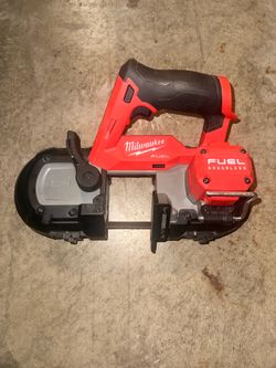 Milwaukee fuel band saw