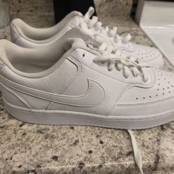Women's New Nike Low  Court Visions  10
