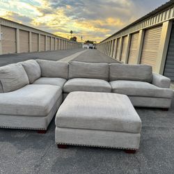 Thomasville Grey Sectional 