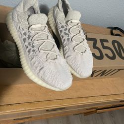 Yeezy 350 Size 10.5
