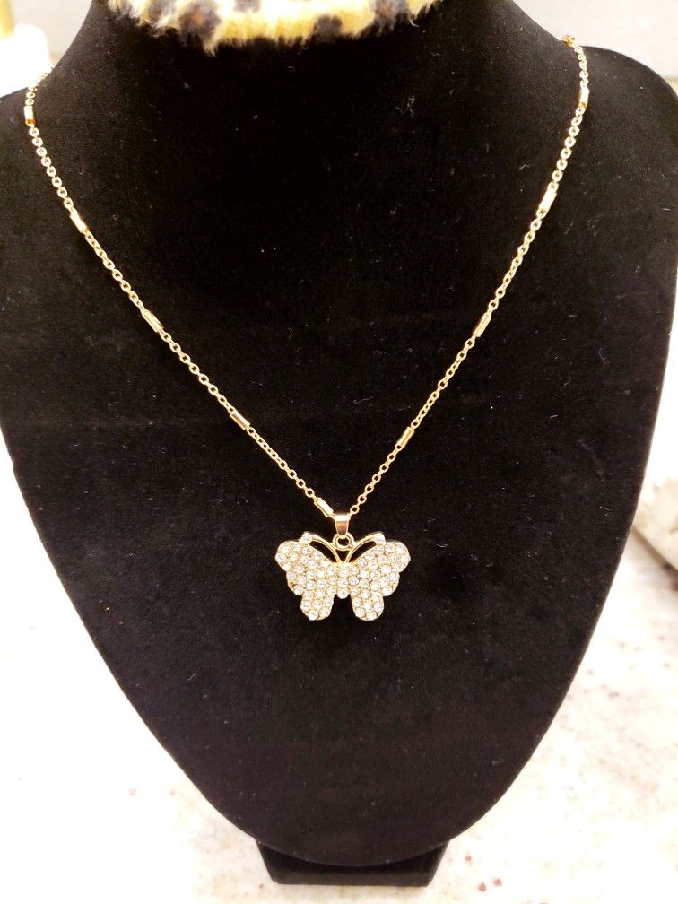 Beautiful Butterfly Necklace