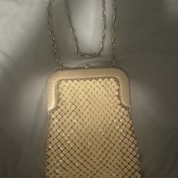 Vintage Whiting and Davis White Beaded/Mesh Purse Silver Tone Top/Clasp USA