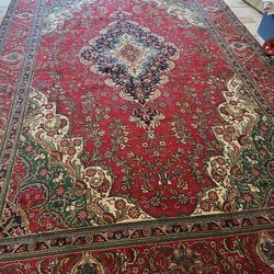 HOLIDAY HIGE HANDMADE RUGS SALE