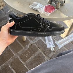 Travis scott black phantom 