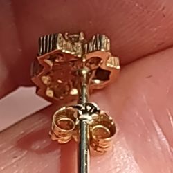 14k Nugget Yellow.5  Natural Diamond Earring Single 