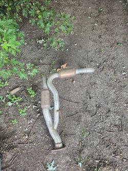 2005 jeep grand cherokee catalytic converters