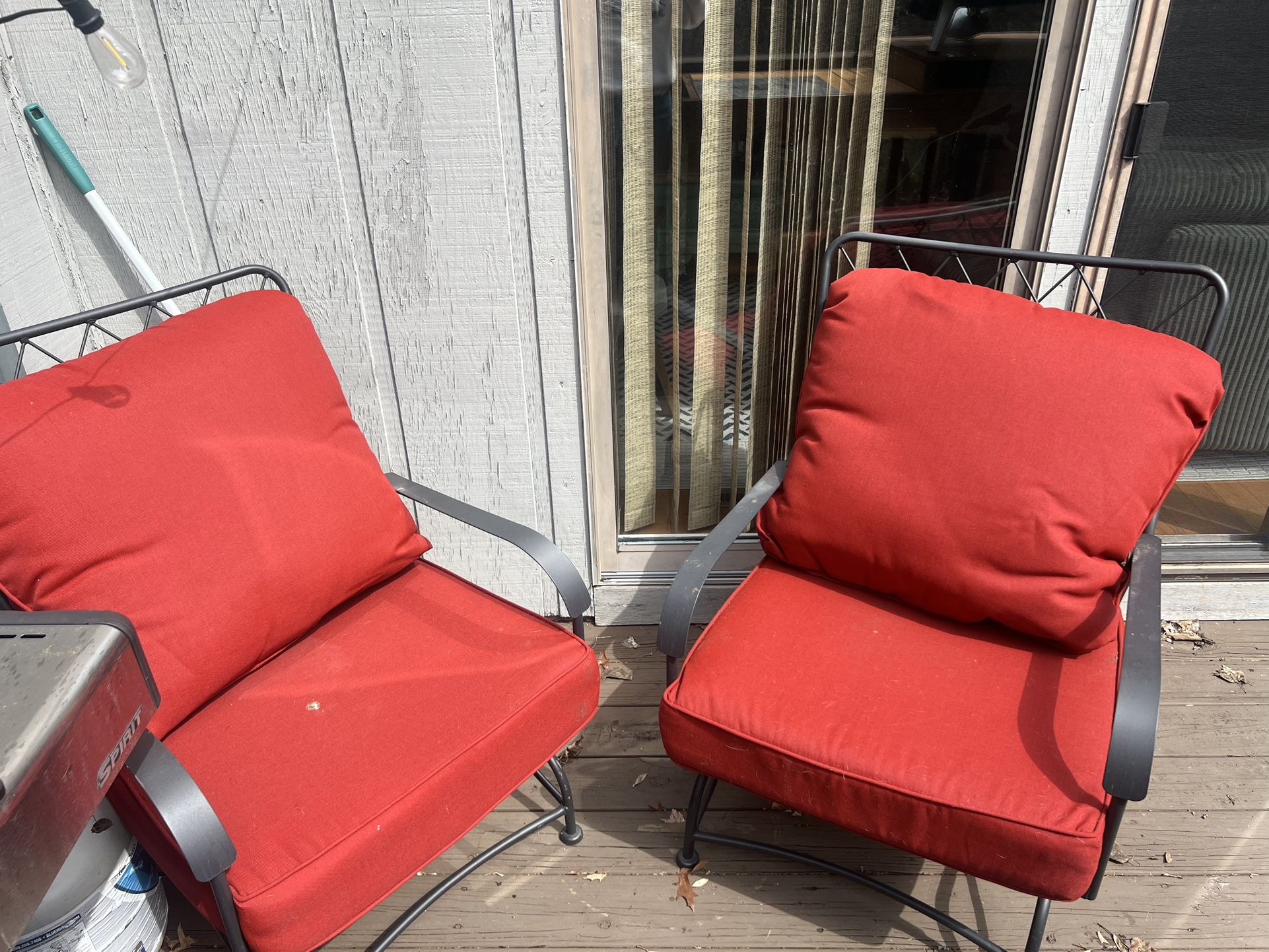 Outdoor Cushioned Rocking Chairs