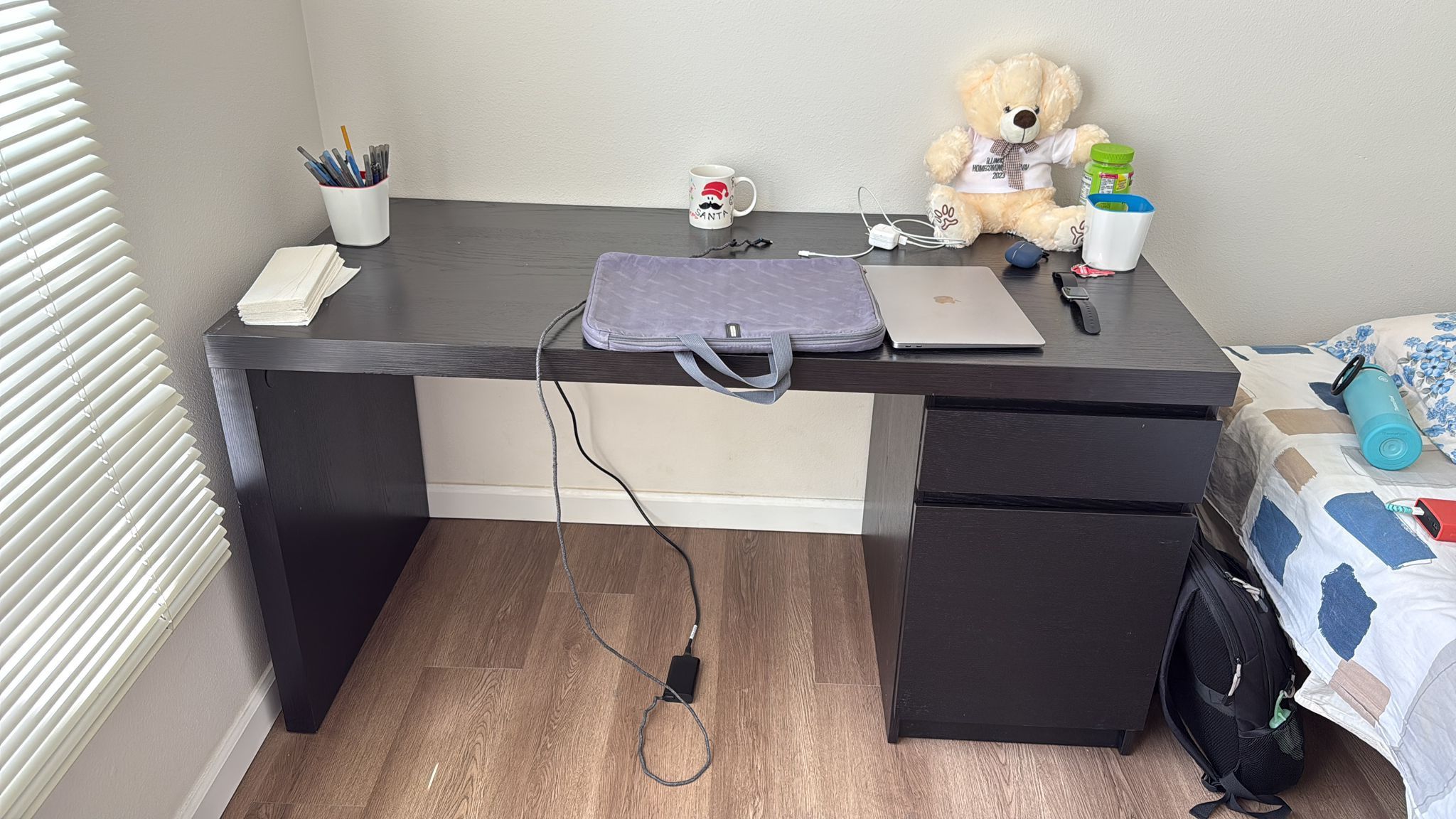 π» Modern Study/Work IKEA Desk w/ Drawers β $80 FIRM | Pickup in Redmond
