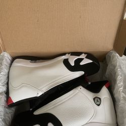 Jordan Retro 14 “Black Toe” SIZE 8
